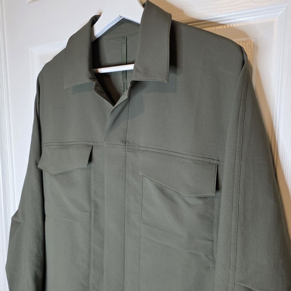 Lululemon Cargo Pocket Shirt Jacket Men's Medium Olive Green